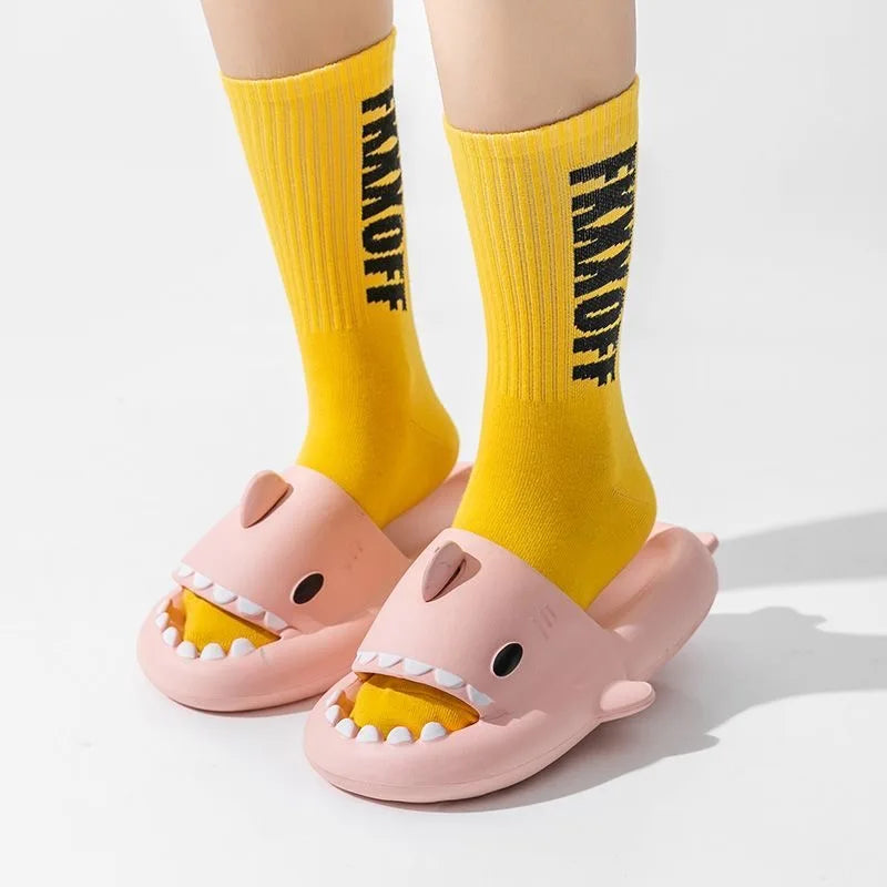 4Cm Thick Sole Shark Slippers Women Men Indoor Bathroom Slides Cute Cartoon 2024 Summer Shoes Female Male Street Beach Sandals